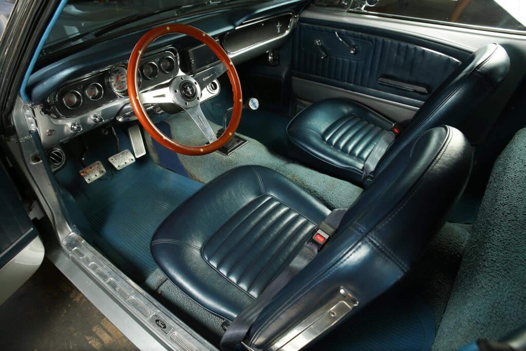 muscle-car-interior-restoration